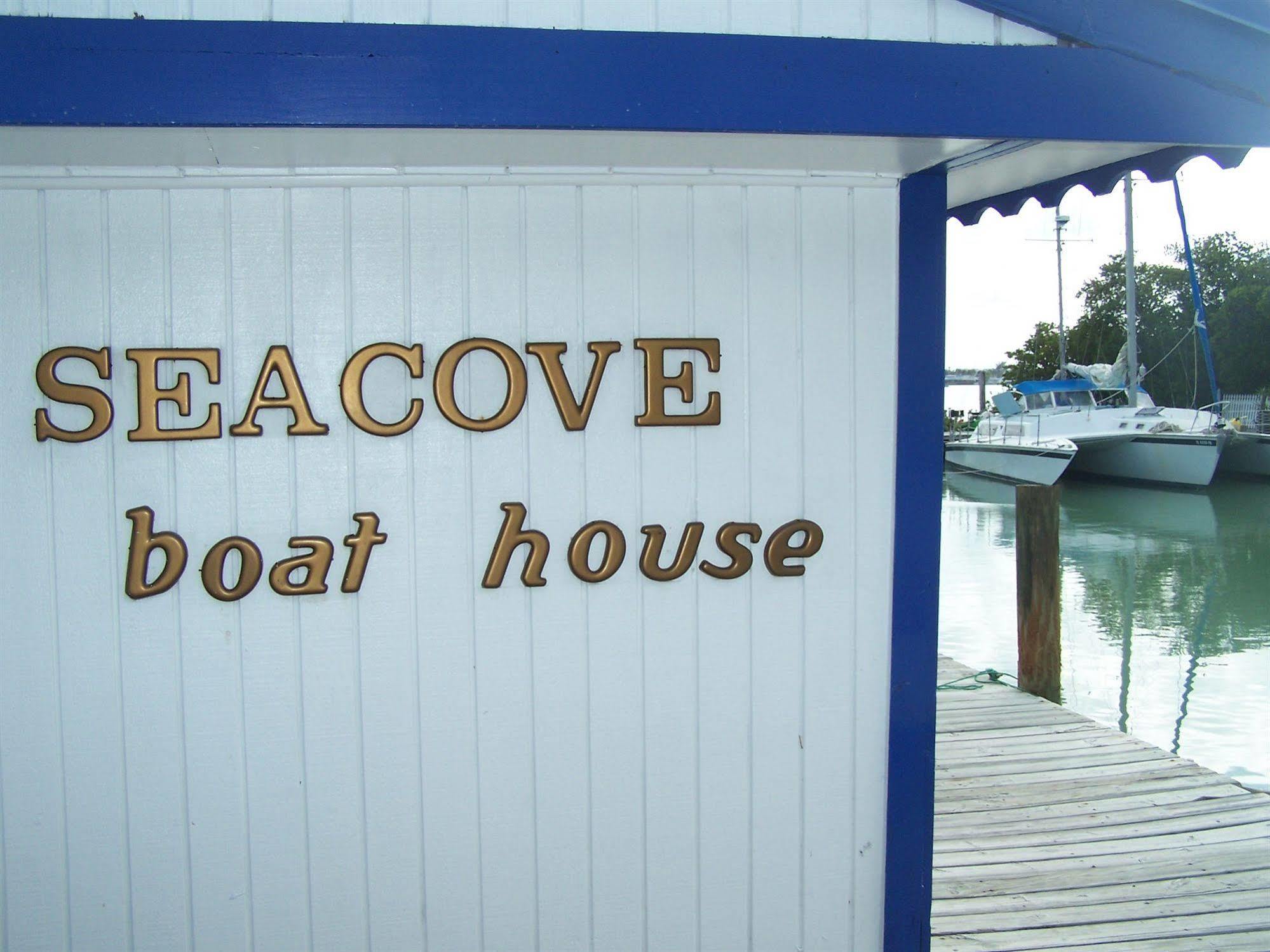 Floating Sea Cove Resort And Marina Marathon Esterno foto